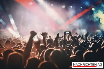 Schneekettenpflicht am Riedbergpass: Wintereinbruch sorgt für Chaos!