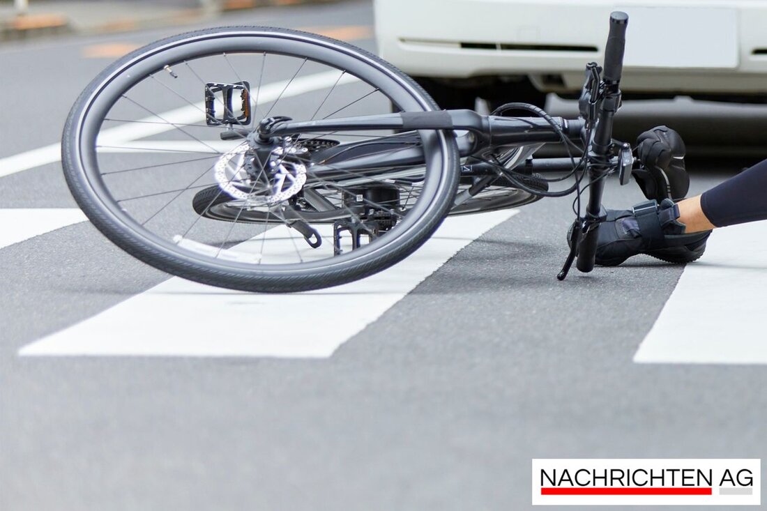 Verkehrsunfall in Freyung-Grafenau: Motorrad und Pkw kollidieren, drei Verletzte. Details zu Ursachen und Statistiken.